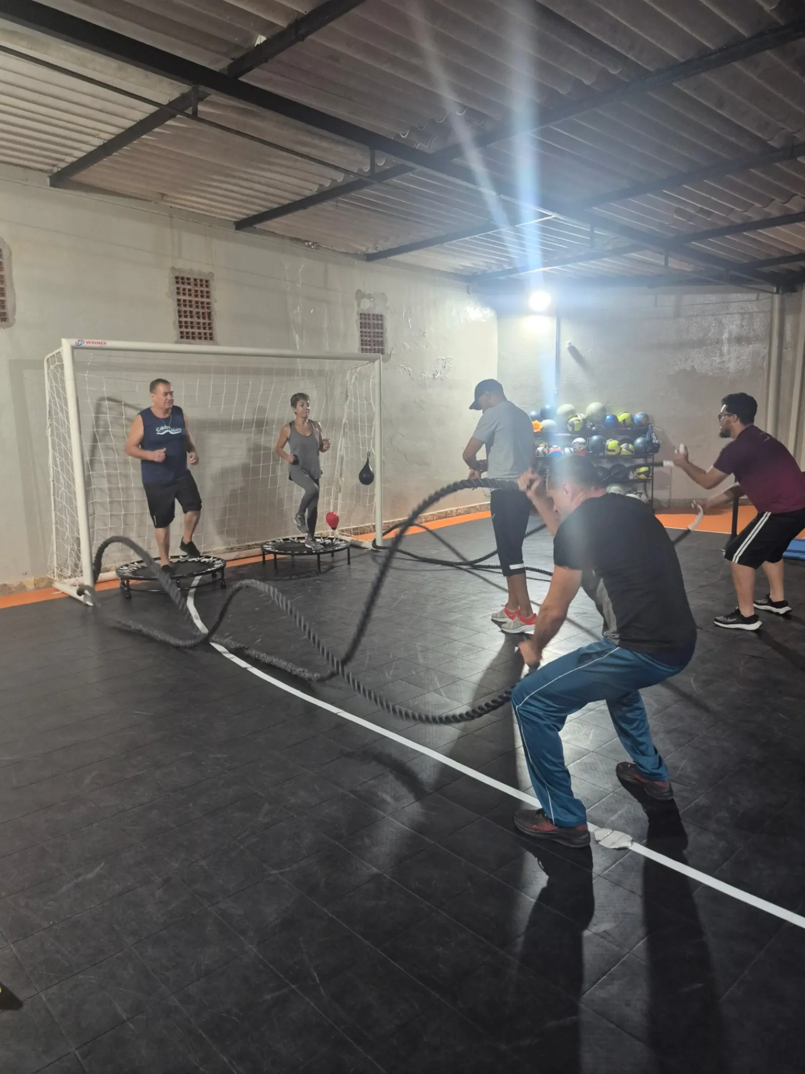 Treino funcional com corda naval