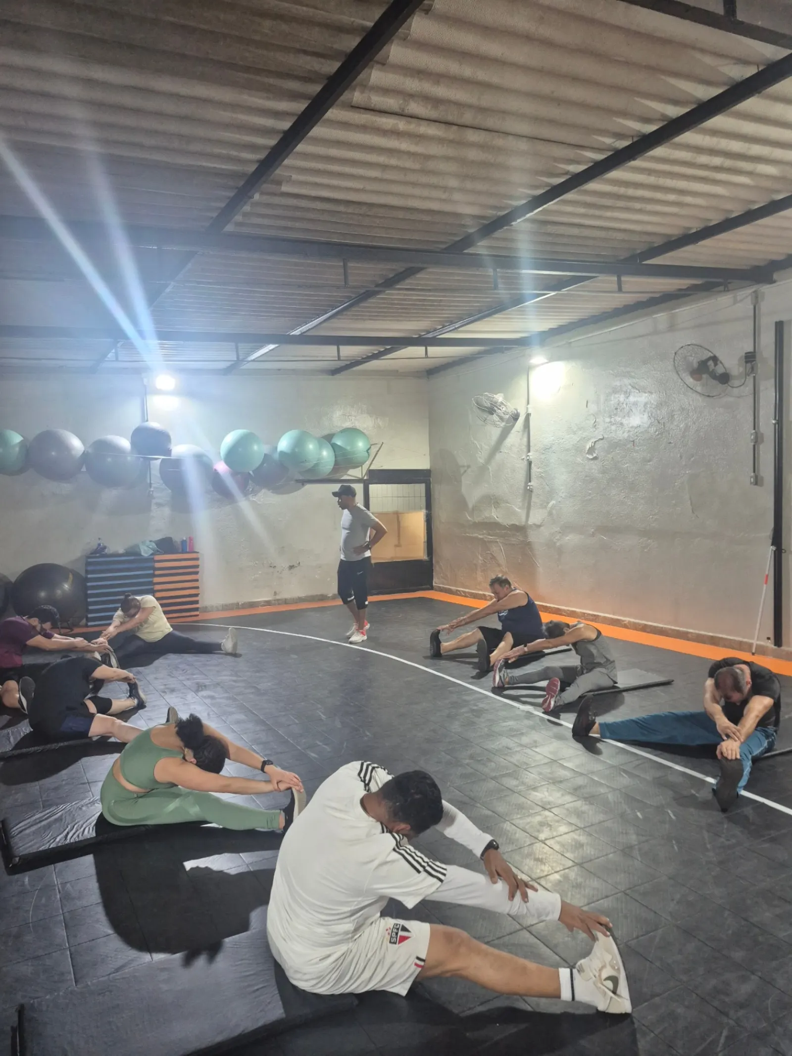 Aula de alongamento e mobilidade